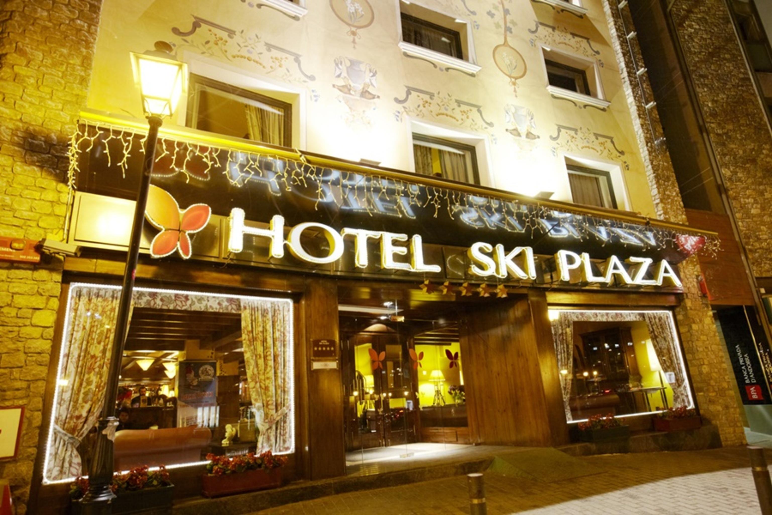 Ski Plaza Hotel & Wellness กานีโญ ภายนอก รูปภาพ