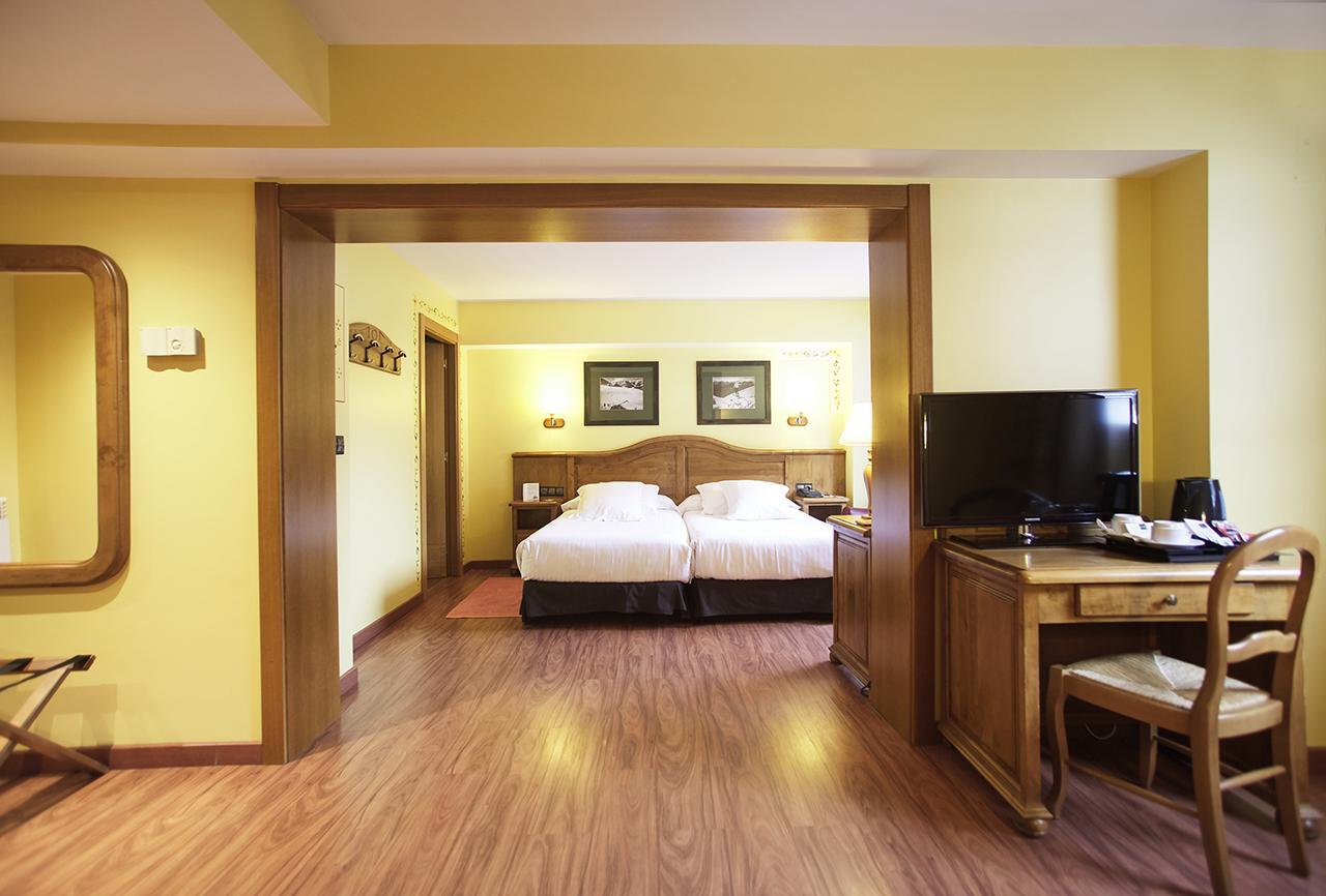 Ski Plaza Hotel & Wellness กานีโญ ภายนอก รูปภาพ