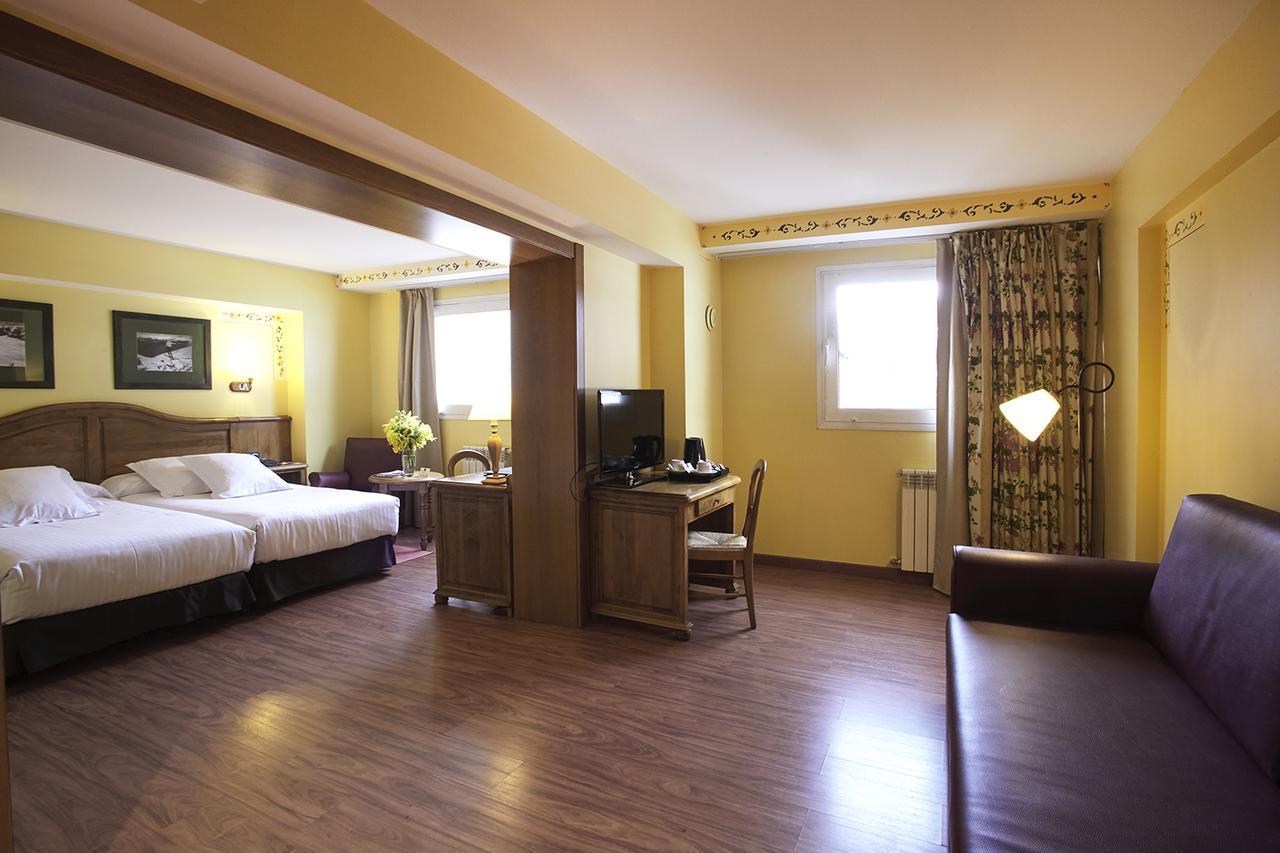 Ski Plaza Hotel & Wellness กานีโญ ภายนอก รูปภาพ