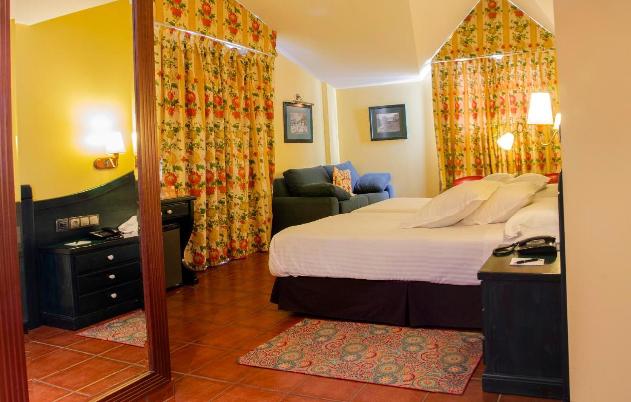 Ski Plaza Hotel & Wellness กานีโญ ภายนอก รูปภาพ